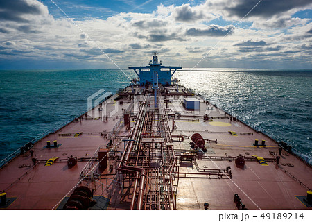 Taanker proceeding by ocean. Captured from mast. Taanker proceeding by ocean. Captured from mast. 49189214