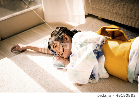 女性　浴衣　夏 49190985