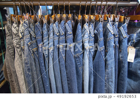 デニム　ジーパン 49192653