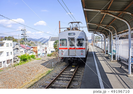 大井川鐵道　金谷駅に停車中の7200系電車 49196710