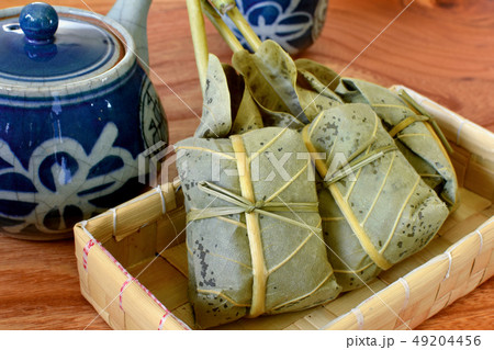 木曽名物　ほう葉巻き 49204456