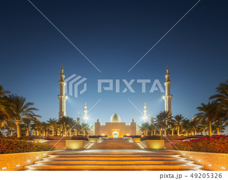 Sheikh Zayed Grand Mosque at sunset Abu-Dhabi, UAE 49205326