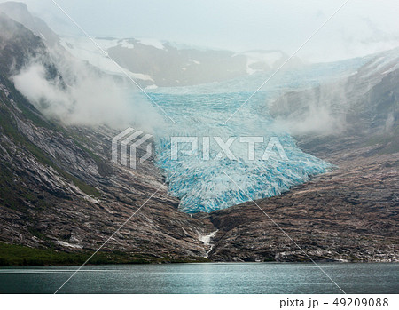 Lake Svartisvatnet and Svartisen Glacier, Norway Lake Svartisvatnet and Svartisen Glacier, Norway 49209088