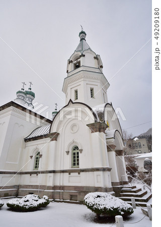早春三月の雪の朝の北海道函館市元町ハリストス正教会の風景を撮影 早春三月の雪の朝の北海道函館市元町ハリストス正教会の風景を撮影 49209180