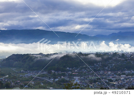 天空の城下町の霧 49210371