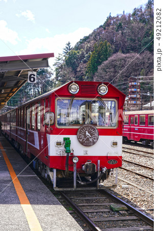 大井川鐵道井川線 千頭駅に停車中のトロッコ列車 大井川鐵道井川線 千頭駅に停車中のトロッコ列車 49212082