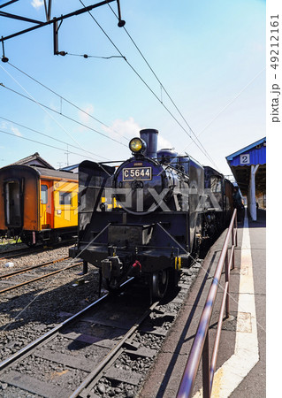 大井川鐵道　新金谷駅に停車中のSL、C5644 49212161