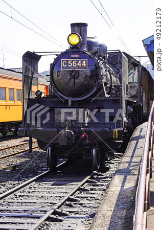 大井川鐵道　新金谷駅に停車中のSL、C5644 49212179