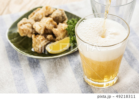 ノンアルコールビールと唐揚げ 49218311