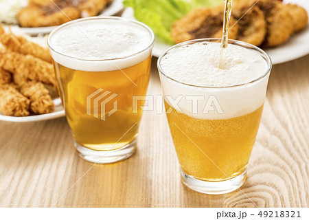 ノンアルコールビールと料理 ノンアルコールビールと料理 49218321