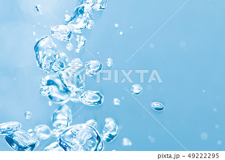 水中の泡 49222295