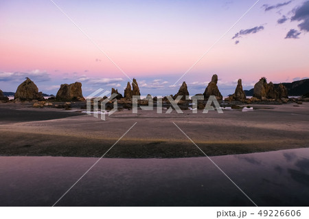 串本町 橋杭岩 夕方 49226606