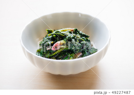 ほうれん草の胡麻和え ほうれん草の胡麻和え 49227487