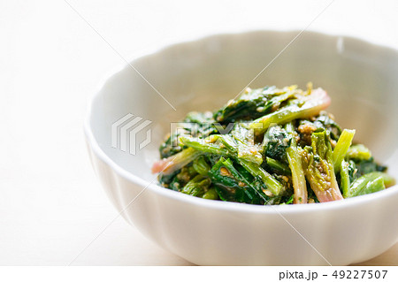 ほうれん草の胡麻和え ほうれん草の胡麻和え 49227507