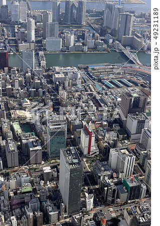 銀座三原橋上空から築地市場方向を空撮 49231189