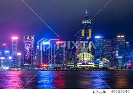 香港 ビクトリアハーバー 夜景 曇天 香港 ビクトリアハーバー 夜景 曇天 49232242