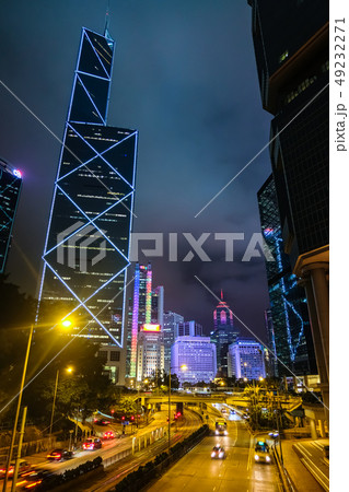 香港 中環(セントラル)・金鐘 高層ビル群 夜景 曇天 香港 中環(セントラル)・金鐘 高層ビル群 夜景 曇天 49232271