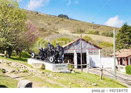 リューヌ山の登山鉄道　乗り場周辺 49238470