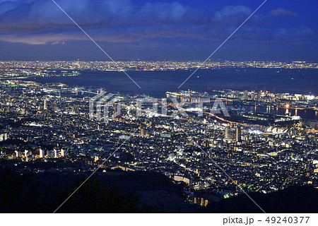 掬星台から見た神戸の夜景（兵庫県神戸市） 49240377