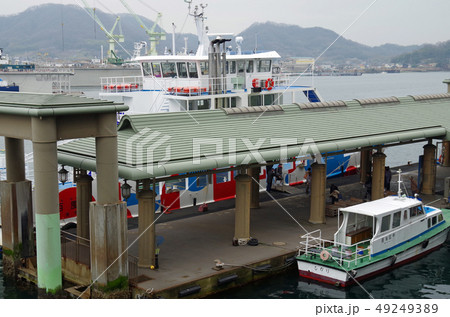 百島行きフェリー桟橋の景色 49249389