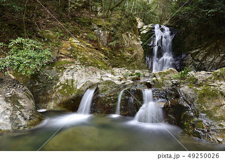 琴引の滝　雄滝　雌滝（岡山県美作市） 49250026