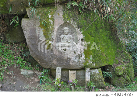 【当尾石仏群 からすの壺二尊 阿弥陀如来坐像】 京都府木津川市加茂町東小 49254737