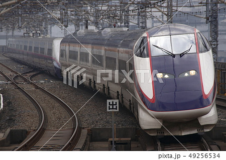 山形新幹線E3系+東北新幹線E2系 山形新幹線E3系+東北新幹線E2系 49256534