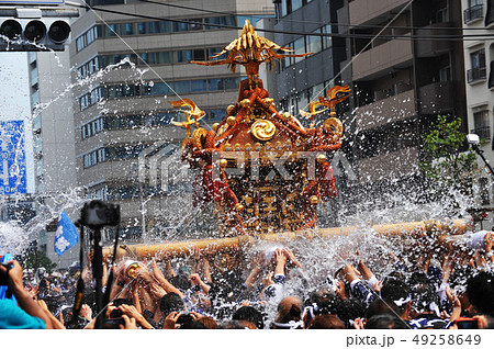 江戸・深川八幡水掛け祭り 49258649
