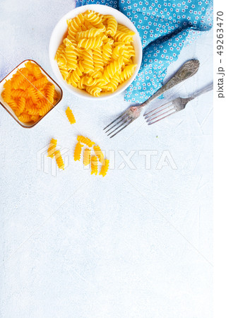 raw pasta 49263470