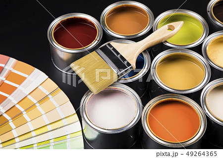 Tin cans with paint and brushes Tin cans with paint and brushes 49264365