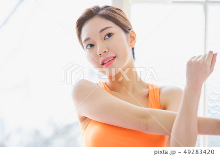 女性 スポーツウェア 女性 スポーツウェア 49283420