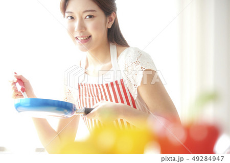 女性 クッキング 女性 クッキング 49284947