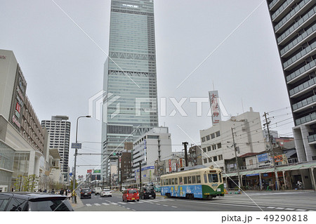 大阪市街地・路面電車の走る町 49290818