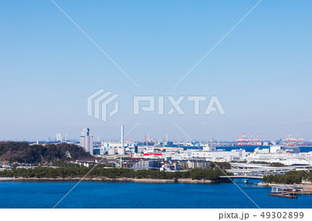 (神奈川県-風景)高台から望む八景島側の風景２ 49302899