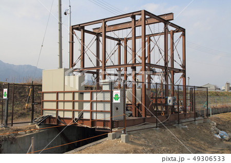 小水力発電施設　高瀬川右岸水力発電2号機 49306533