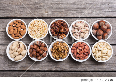 Mix of nuts 49312330