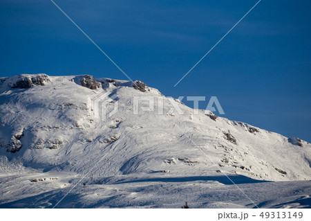 Snowy Alpine ski slopes Flaine Haute Savoie France Snowy Alpine ski slopes Flaine Haute Savoie France 49313149