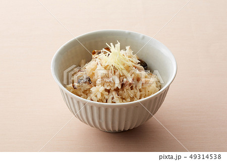 秋刀魚の炊き込みご飯 49314538