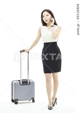 旅行 ビジネスウーマン 若い女性 49316808