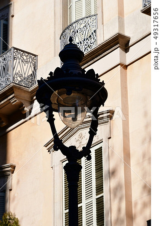 バルセロナ、プルタル・デ・ランジェル通り、街灯 49317656