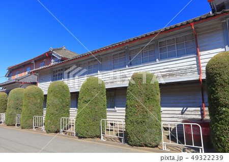 【群馬権】世界遺産　富岡製糸場の検査人館と女工館 49322239