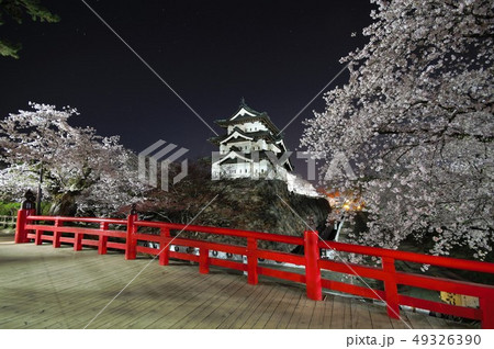 弘前城と桜 49326390