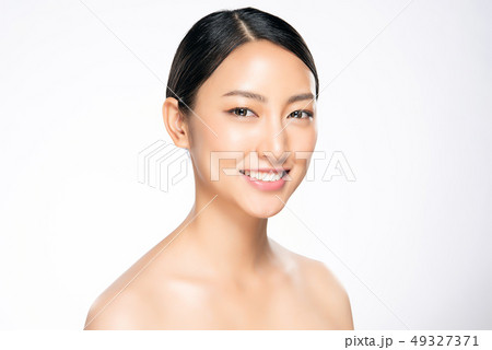 Beautiful Young asian Woman with Clean Fresh Skin 49327371