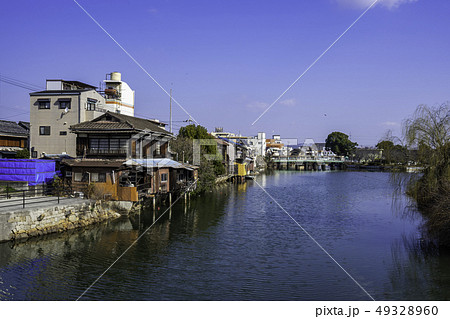 岡山　倉敷市玉島　玉島町並み保存地区　溜川　玉島図書館方面　新橋 49328960