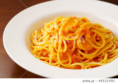 カニのトマトクリームパスタ カニのトマトクリームパスタ 49331491