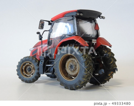 トラクターのプラモデル 49333480
