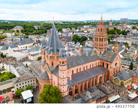 Mainz cathedral aerial view, Germany 49337750