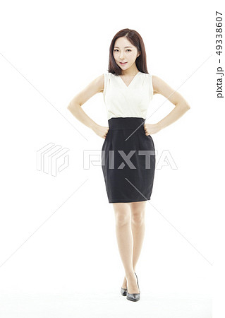 ビジネスウーマン 若い女性 韓国人 49338607