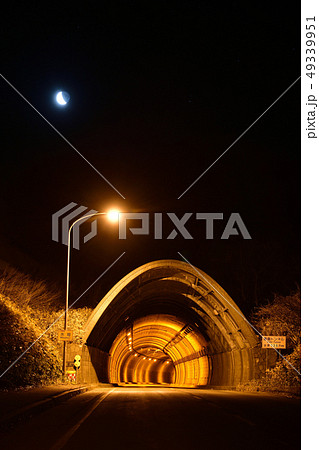 北海道江差町五厘沢の慶喜トンネルの夜景を撮影 北海道江差町五厘沢の慶喜トンネルの夜景を撮影 49339951