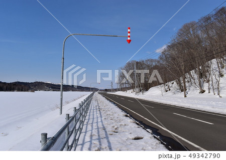 冬の道路 冬の道路 49342790
